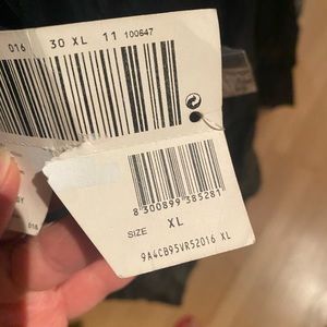 Beautiful new sisley dress for girls. XL 12-14 years old.